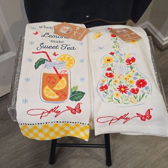 Dolly Parton Kitchen Floral Guitar & Sweet Tea Print Kitchen Towels - Picture 8 of 9